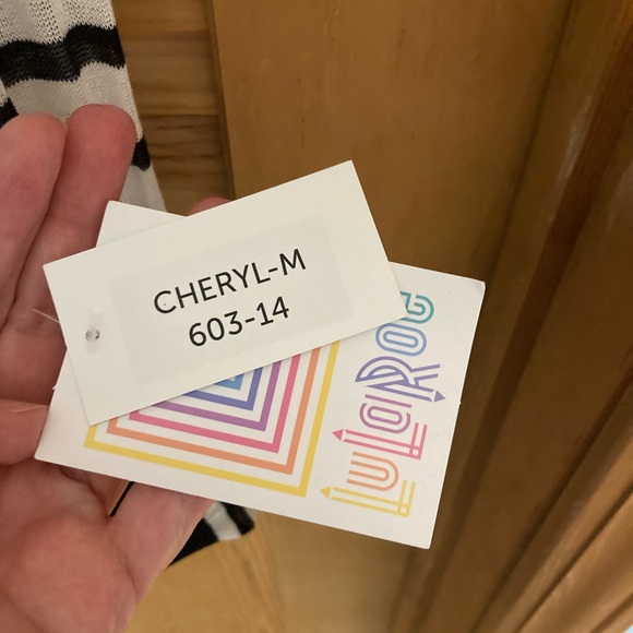 Lularoe NWT Cheryl cardigan - Picture 3 of 3